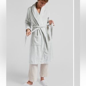 Parachute NEW Unisex Size Large Classic Turkish Cotton Robe